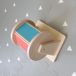 Lovevery Spinning Rainbow Wheel from Senser Play Kit